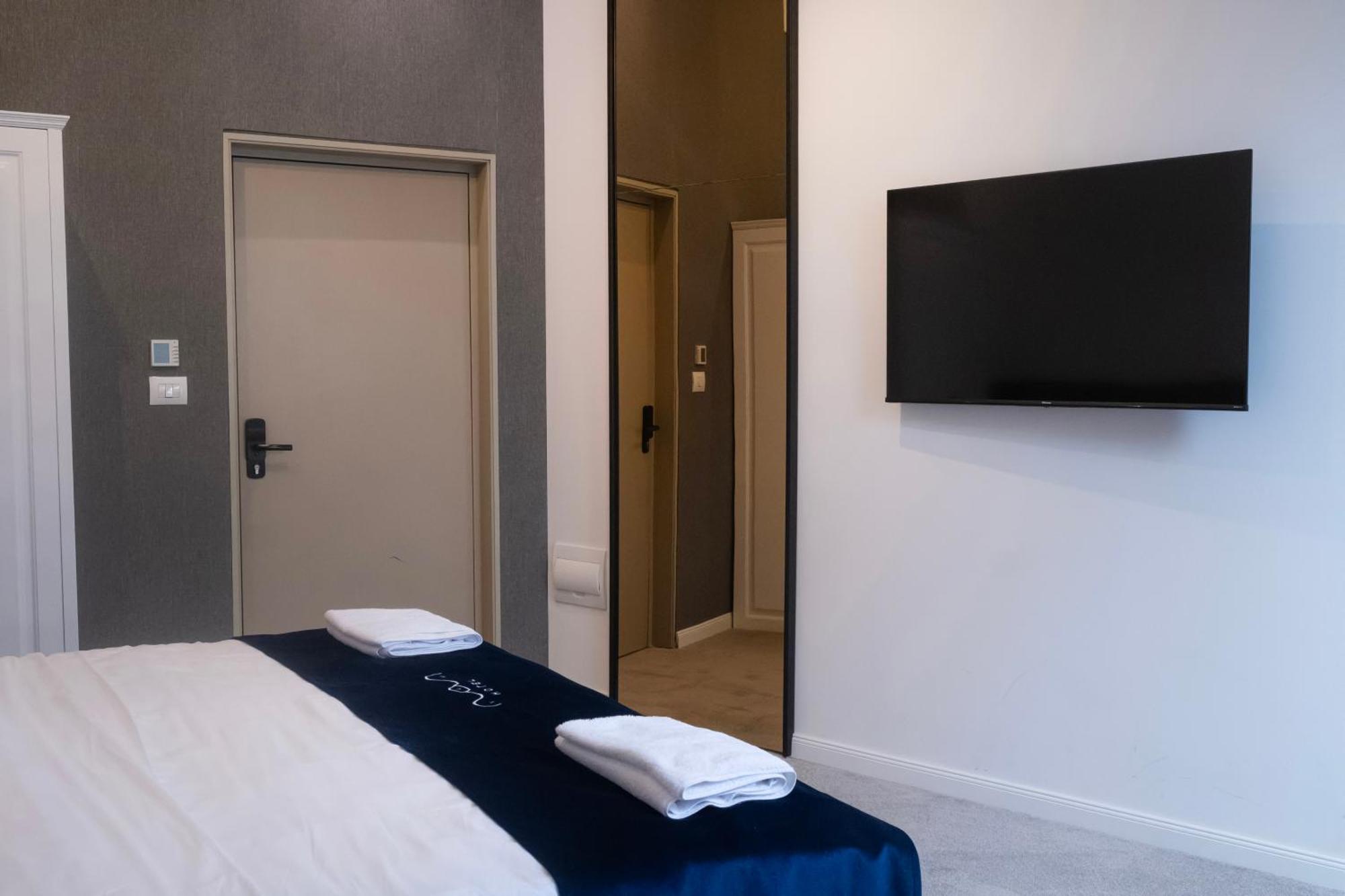 Nam Hotel Prizren Exteriör bild